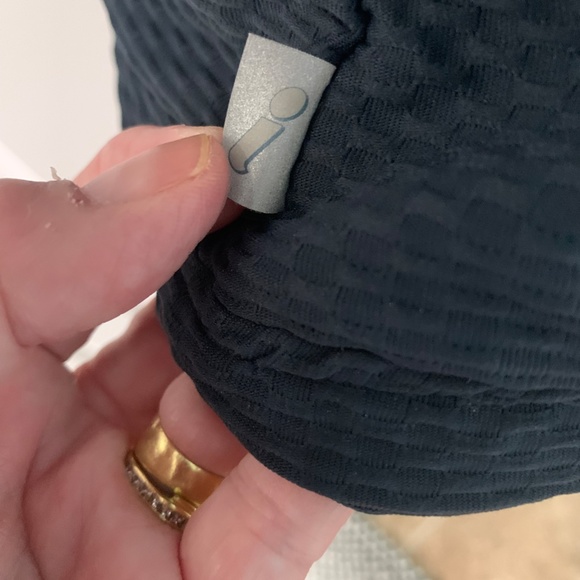 Tail Ladies Navy Golf Sports Vest, size Medium - Picture 6 of 8